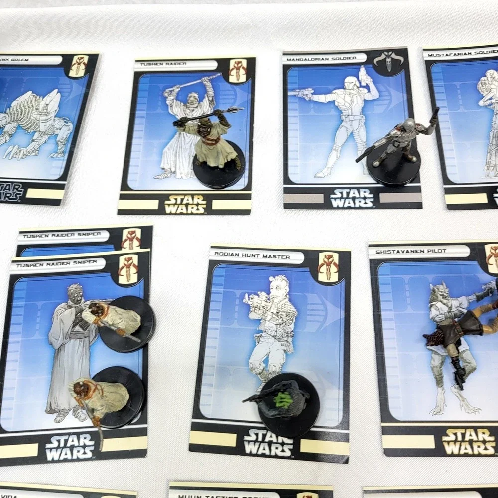 Star Wars Miniatures Lot 20 Figures w Cards Mixed Junk Golem Fringe Alien WOTC